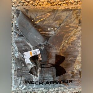 NWT men’s size small Under Armour golf polo.